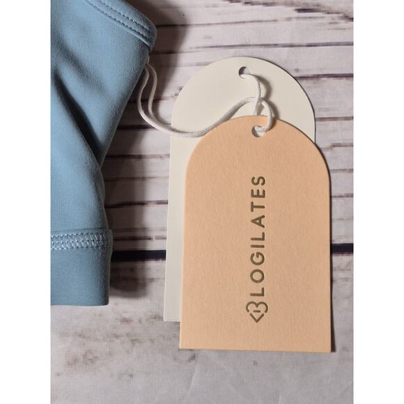 Blogilates Sports Bra Size M Cameo Blue Crisscross Pullover Athleisure Stretchy - Picture 3 of 6